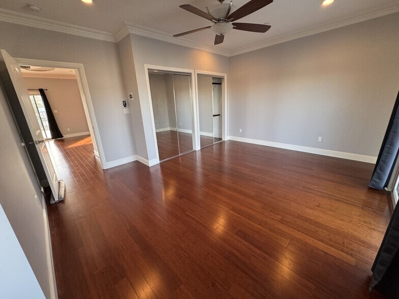 Building Photo - 1334 Anza St