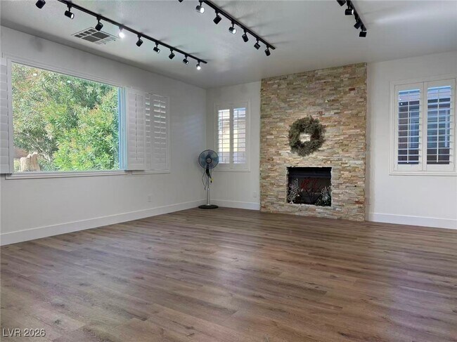 Building Photo - 605 Runbridge St