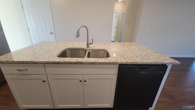 Building Photo - 13030 Lantern Pointe Wy