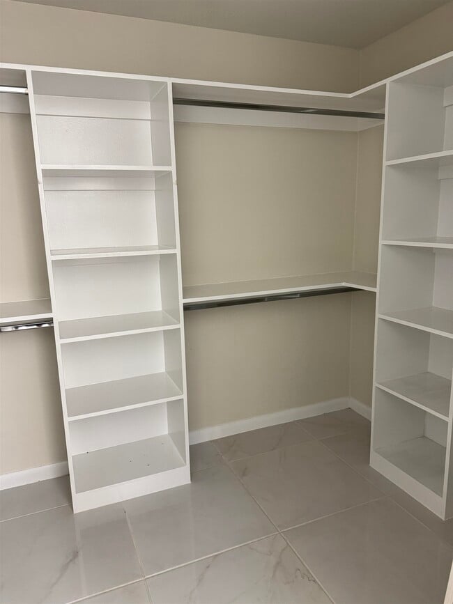 Building Photo - 1413 El CAPORAL DR.