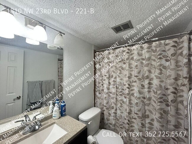 Building Photo - 1810 NW 23rd Blvd