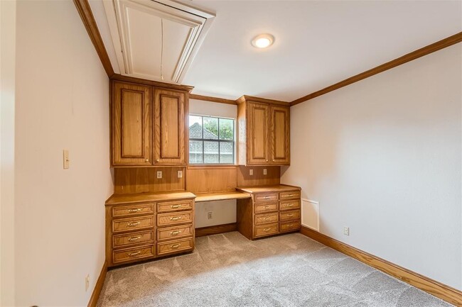 Building Photo - 1403 Stependale Dr
