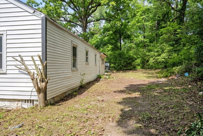 Building Photo - 50 Eddy Dr