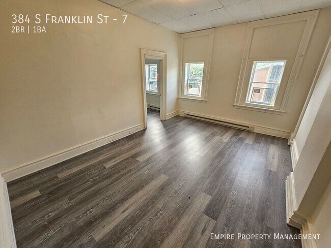 Building Photo - 384 S Franklin St