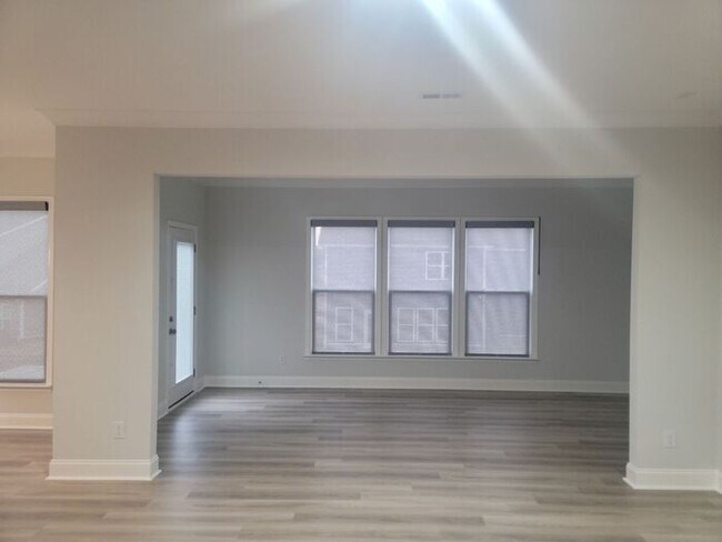 Building Photo - Like New RANCH Home in Stallings! WiFi and...