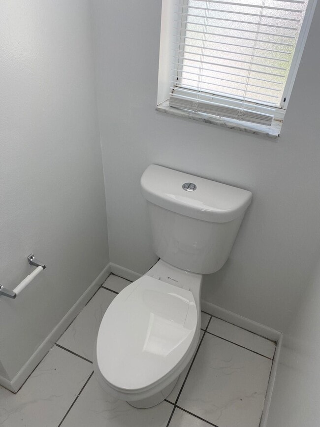 Building Photo - 11405 NW 35th St