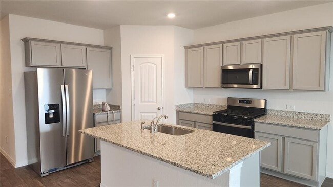 Building Photo - 195 Greenbelt Reservoir Pass