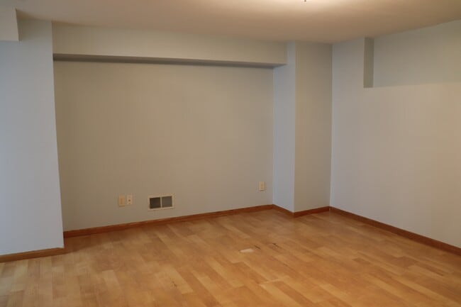 Building Photo - 6414 Pizarro Cir
