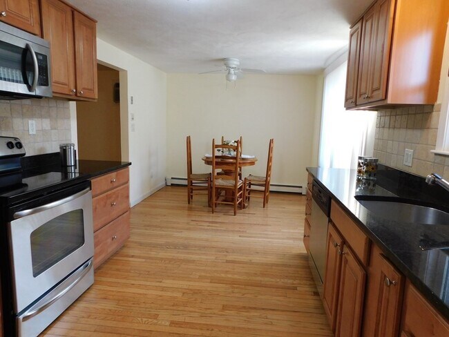 Building Photo - 251 Neponset St