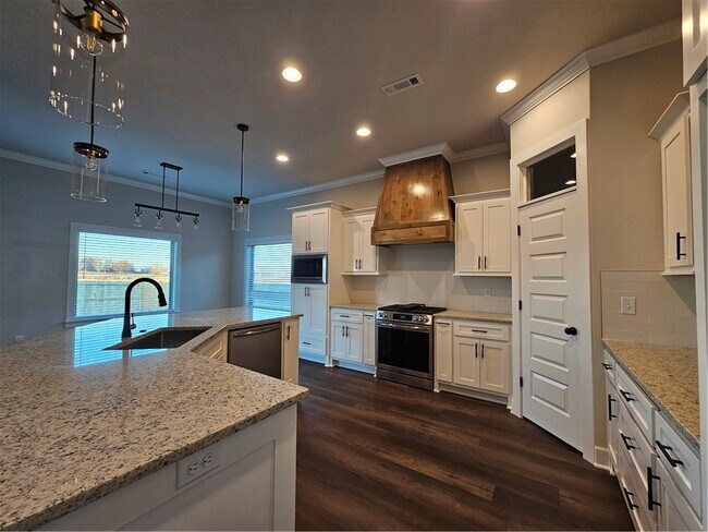 Building Photo - 1450 Sessile Oak Wy