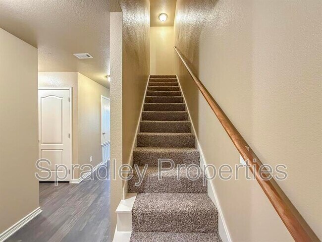 Building Photo - 4810 Deep Drive