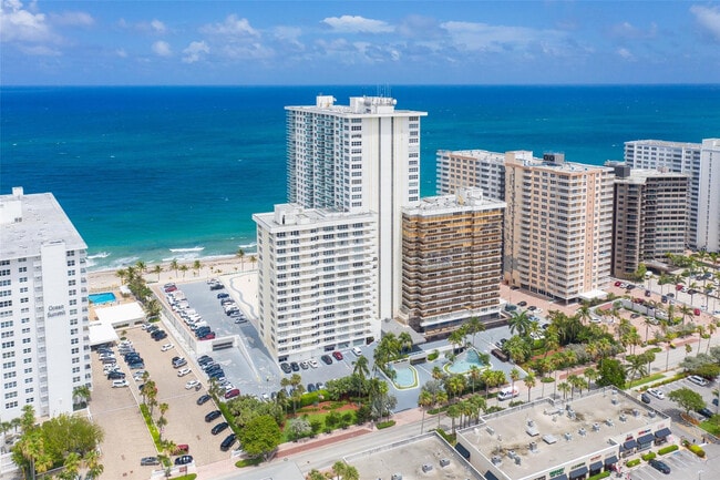 Building Photo - 3900 Galt Ocean Dr