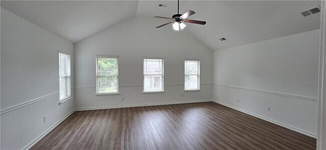 Building Photo - 1171 Gateview Dr SW