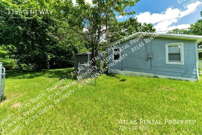 Building Photo - 1124 4th Way