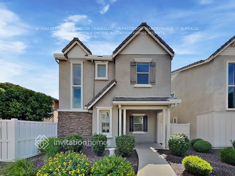 Primary Photo - 2264 S Agnes Ln