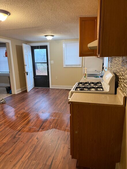 Building Photo - 5593 NC 48