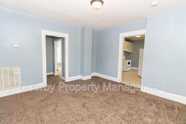 Building Photo - 3813 Central Ave