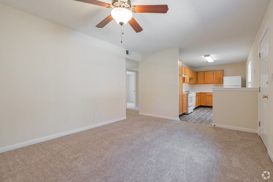 The Parkwood - Living Room - Lyndon Crossings Apartments