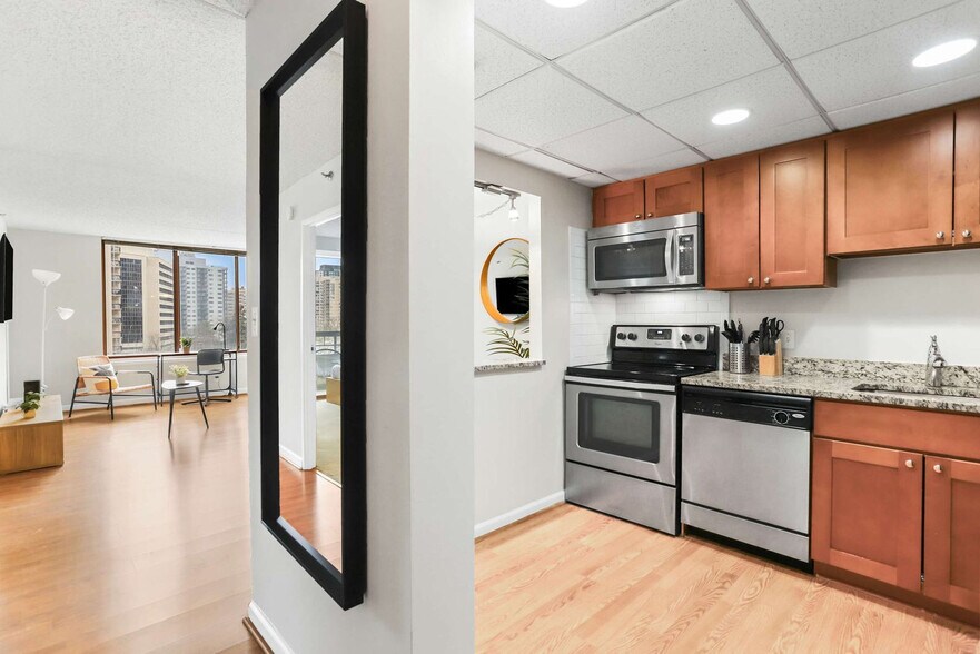 Building Photo - 401 12th St S