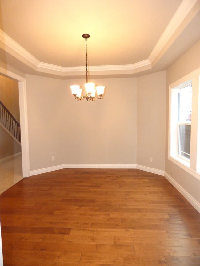 Building Photo - 5 Bedroom Home in South Salem! Near I-5