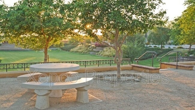 Primary Photo - 230 Paseo Bravo