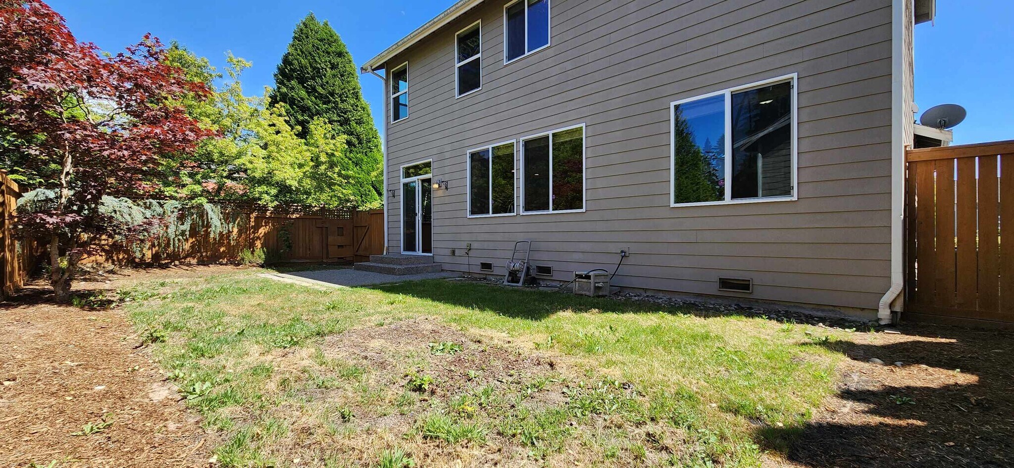 Building Photo - 12956 NE 200th Pl