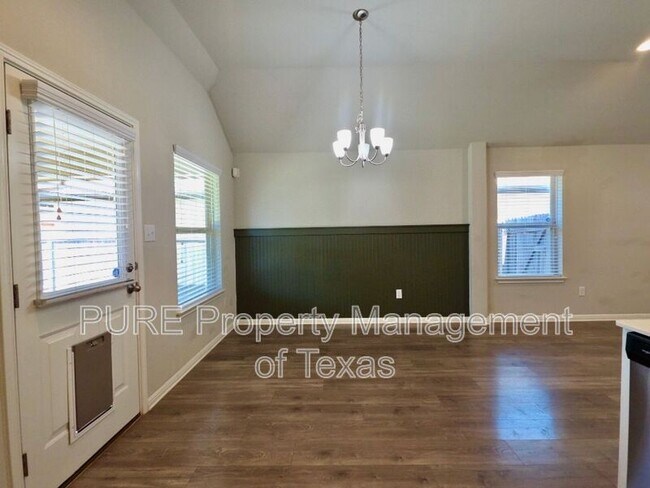 Building Photo - 13208 Mariscan St