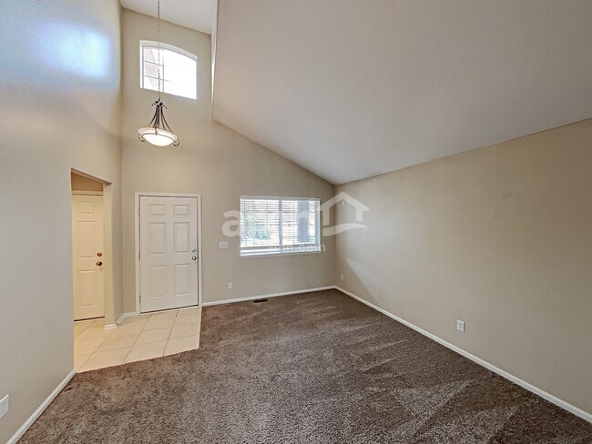 Building Photo - 12758 Espera Way