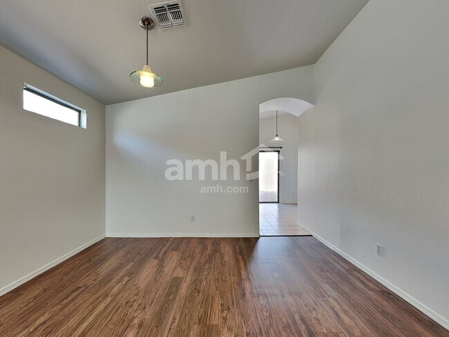 Building Photo - 12734 W Sweetwater Ave