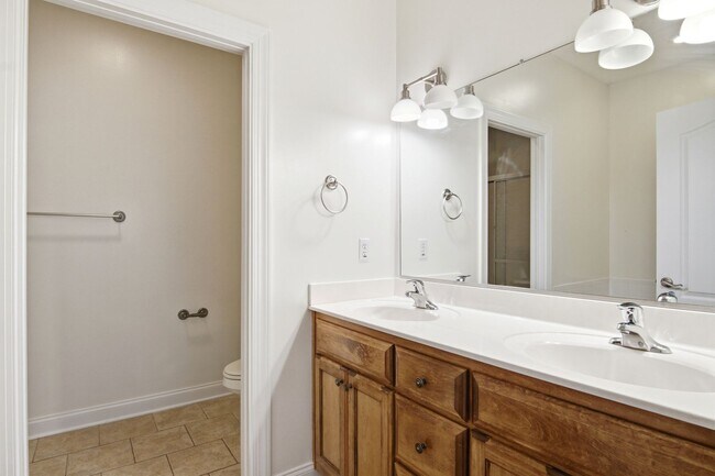 Building Photo - 2645 Blossom Trail E