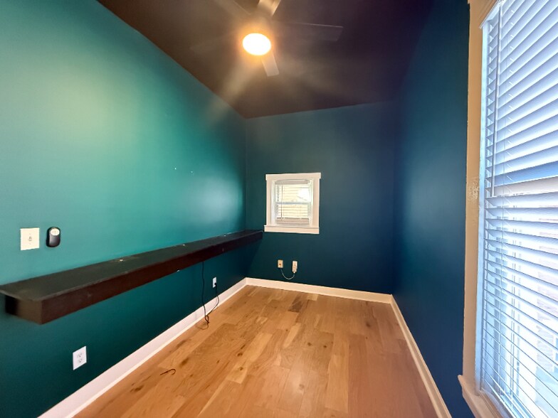 Building Photo - 466 Dayton St