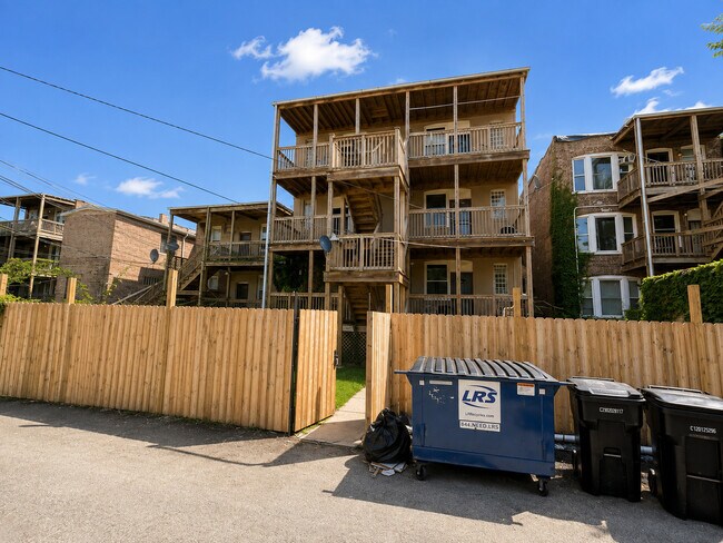 Building Photo - 6362 S Greenwood Ave