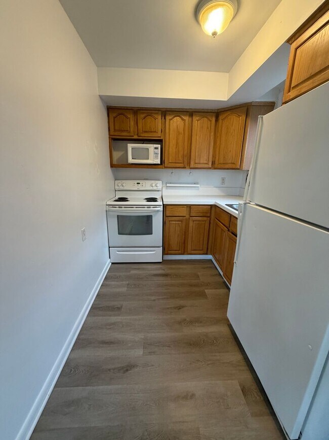 Building Photo - 534 Maryland Ave