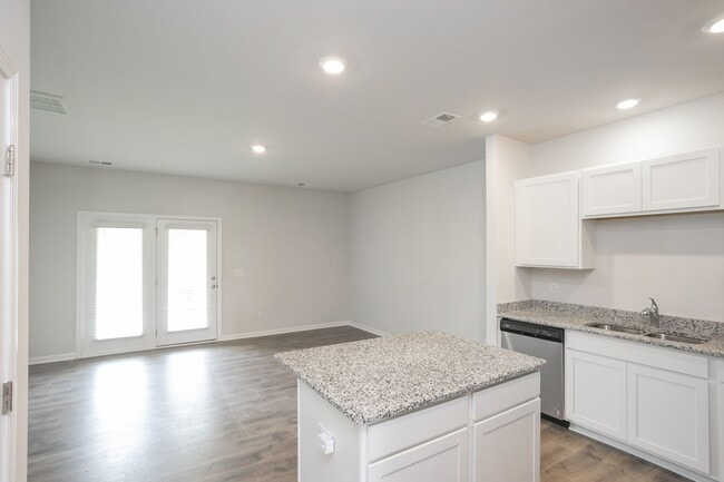 Building Photo - 2972 Mallard Dr