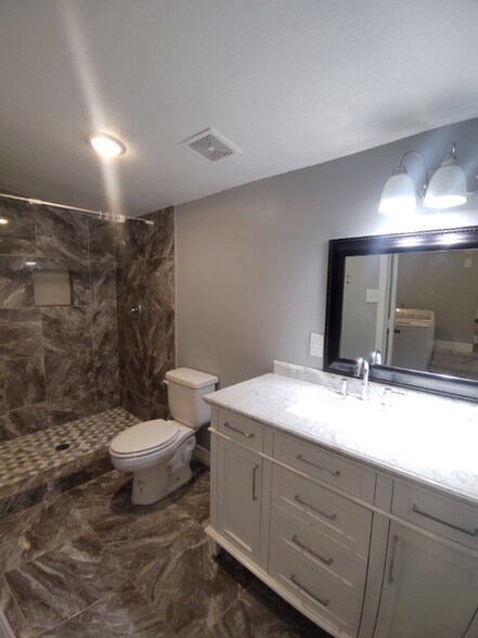 Building Photo - 25745 Dulaney St