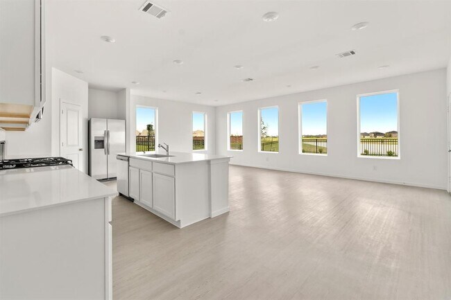 Building Photo - 3052 Ruby Ridge Dr