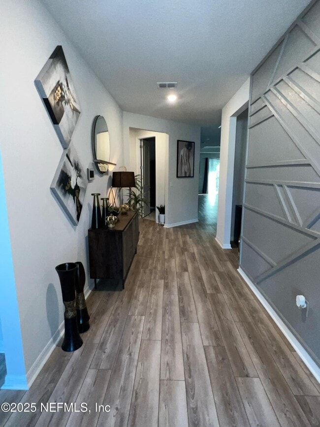 Building Photo - 2758 Ivy Post Dr