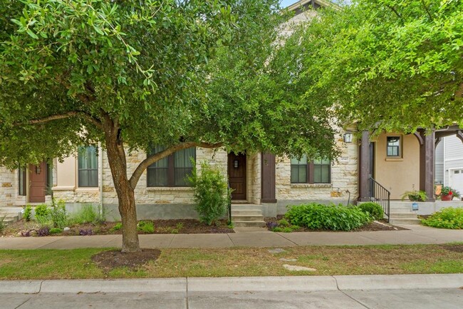 Primary Photo - 4536 Berkman Dr