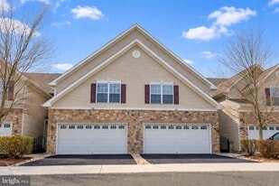 Building Photo - 21 Miller Cir