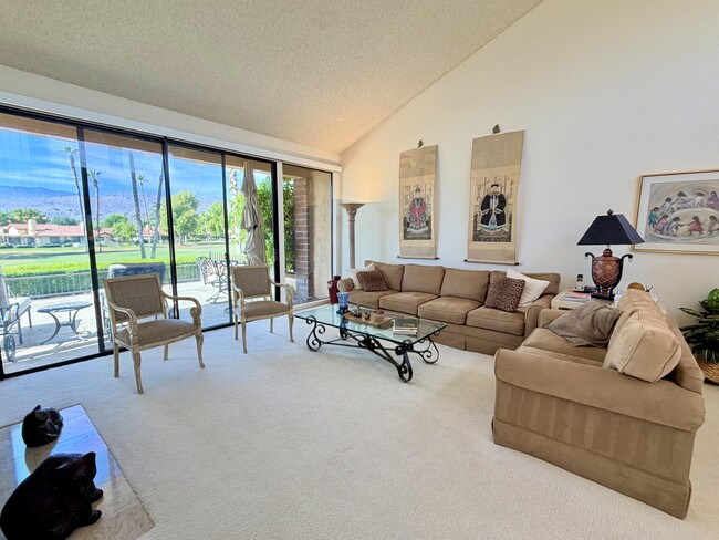 Building Photo - 347 Villena Way