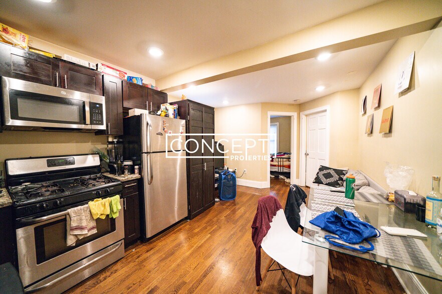 Building Photo - 4 Burke St