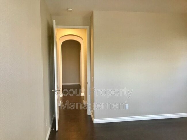 Building Photo - 28770 Oak Park Ln