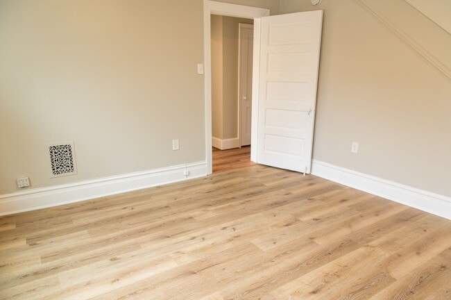 Building Photo - 3100 N 3rd St