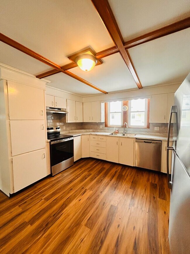 Building Photo - Village of West Carthage 3-4 Bedroom / 1.5 Bath Home