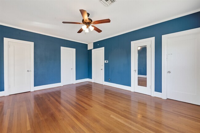 Building Photo - 3410 Austin St