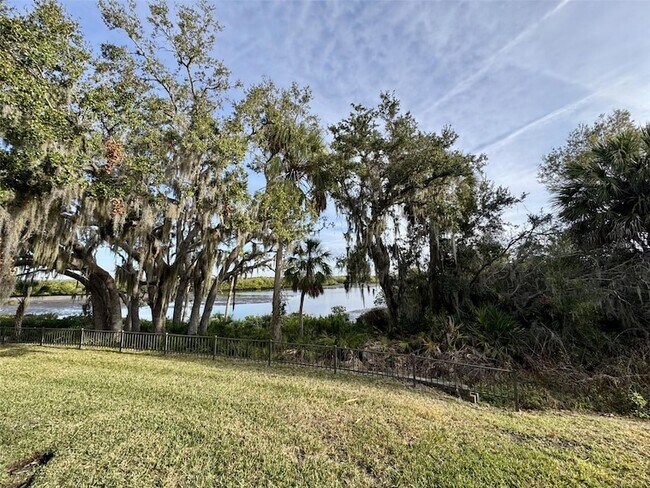 Building Photo - 9411 Discovery Terrace