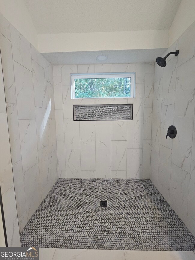 Building Photo - 150 Park Timbers Dr