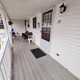 Building Photo - 17 Wysocki Dr