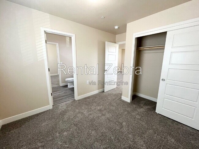 Building Photo - 1310 Playa Del Rey Dr