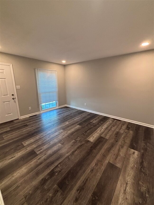 Building Photo - 1430 Clayton Ct